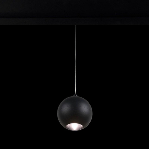 Трековый светодиодный светильник для магнитного шинопровода LOFT IT Tech T024-06P Трековый светодиодный светильник для магнитного шинопровода LOFT IT Tech T024-06P