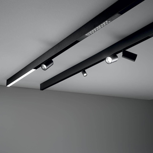 Трековый светодиодный светильник Ideal Lux Oxy Accent 295Mm 3000K Bk Трековый светодиодный светильник Ideal Lux Oxy Accent 295Mm 3000K Bk