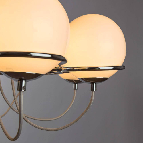 Подвесная люстра Arte Lamp Bergamo A2990LM-8CC Подвесная люстра Arte Lamp Bergamo A2990LM-8CC