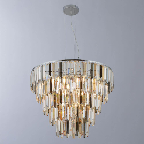 Подвесная люстра Divinare Nova 1223/02 SP-9 Подвесная люстра Divinare Nova 1223/02 SP-9