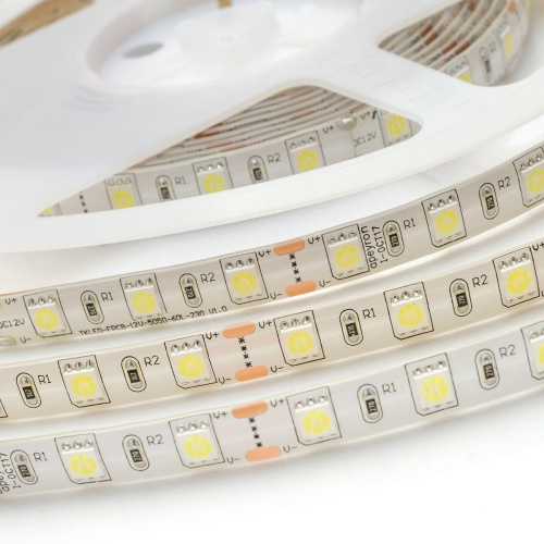 Светодиодная влагозащищенная лента OGM 14,4W/m 60LED/m 5050SMD холодный белый 5M LSE-157 Светодиодная влагозащищенная лента OGM 14,4W/m 60LED/m 5050SMD холодный белый 5M LSE-157