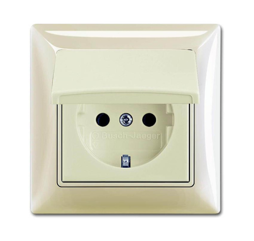 Розетка ABB Basic55 Schuko с/з 16A 250V IP44 с крышкой безвинтовой зажим слоновая кость 2CKA002018A1504 Розетка ABB Basic55 Schuko с/з 16A 250V IP44 с крышкой безвинтовой зажим слоновая кость 2CKA002018A1504