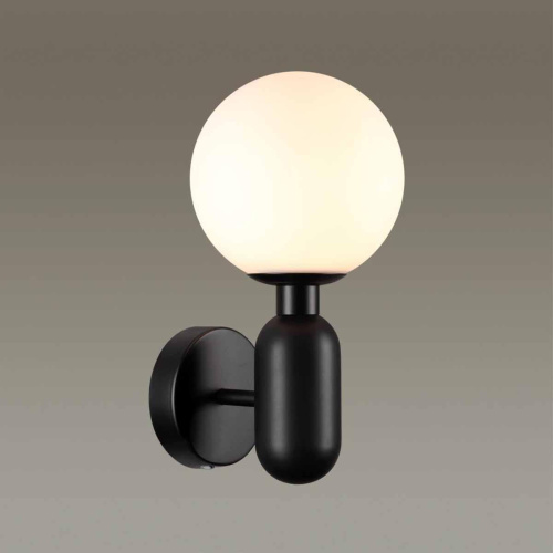 Бра Odeon Light Pendant Okia 4668/1W Бра Odeon Light Pendant Okia 4668/1W