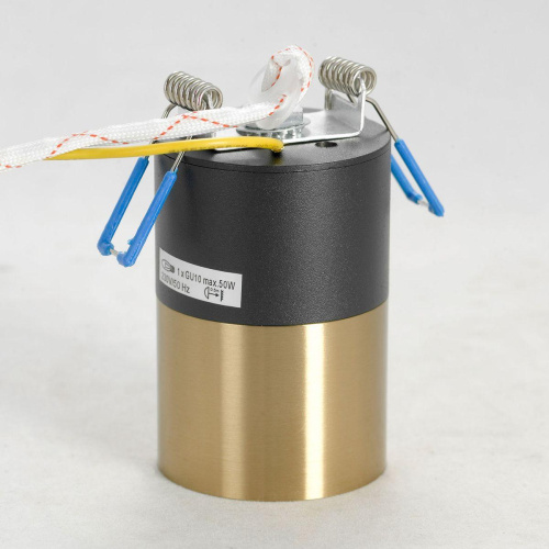 Потолочный светильник Lussole Loft LSP-8555 Потолочный светильник Lussole Loft LSP-8555