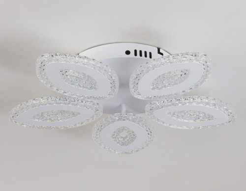 Потолочная светодиодная люстра Ambrella light Acrylica Original FA4015 Потолочная светодиодная люстра Ambrella light Acrylica Original FA4015