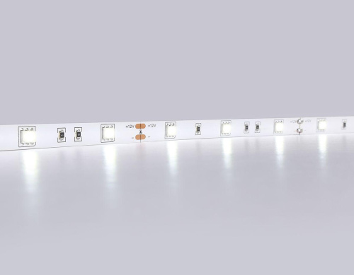 Светодиодная лента Ambrella Light 7,2W/m 30LED/m 5050SMD холодный белый 5M GS1803 Светодиодная лента Ambrella Light 7,2W/m 30LED/m 5050SMD холодный белый 5M GS1803