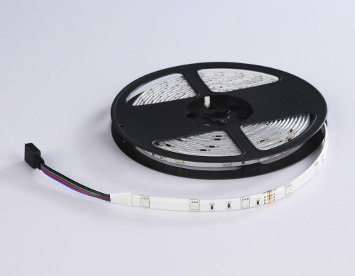 Светодиодная влагозащищенная лента Ambrella Light 7,2W/m 30LED/m 5050SMD RGB 5M GS2501 Светодиодная влагозащищенная лента Ambrella Light 7,2W/m 30LED/m 5050SMD RGB 5M GS2501