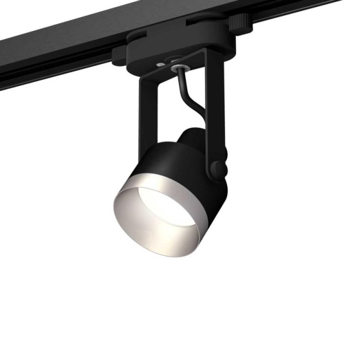 Комплект трекового светильника Ambrella light Track System XT (C6602, N6133) XT6602043 Комплект трекового светильника Ambrella light Track System XT (C6602, N6133) XT6602043