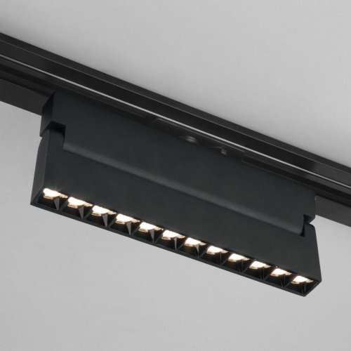 Трековый светодиодный светильник Elektrostandard Garda 85018/01 черный a057442 Трековый светодиодный светильник Elektrostandard Garda 85018/01 черный a057442