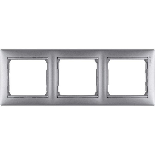 Рамка 3-постовая Legrand Valena алюминий 770153 Рамка 3-постовая Legrand Valena алюминий 770153