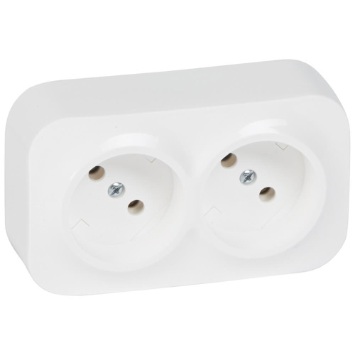 Розетка 2х2К Legrand Quteo 16A 250V б/з белая 782212 Розетка 2х2К Legrand Quteo 16A 250V б/з белая 782212