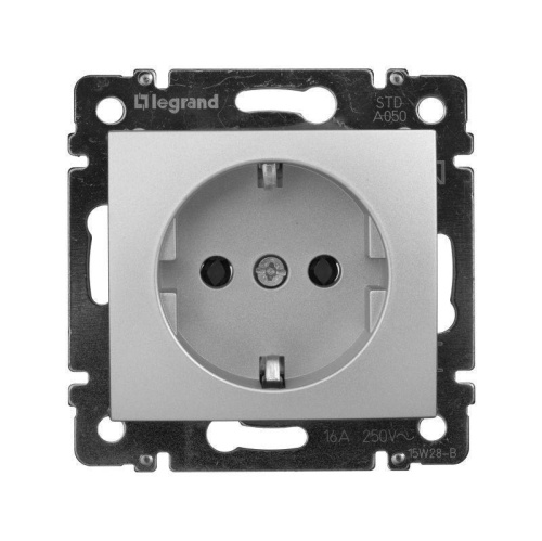 Розетка 2К+3 Legrand Valena 16A 250V с/з винтовой зажим алюминий 770120 Розетка 2К+3 Legrand Valena 16A 250V с/з винтовой зажим алюминий 770120