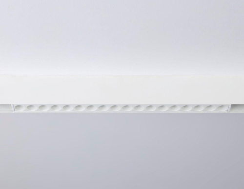 Трековый светодиодный светильник Ambrella light Track System Magnetic GL4028 Трековый светодиодный светильник Ambrella light Track System Magnetic GL4028