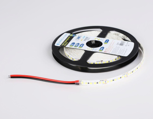Светодиодная лента Ambrella Light 14,4W/m 180LED/m 2835SMD холодный белый 5M GS1303 Светодиодная лента Ambrella Light 14,4W/m 180LED/m 2835SMD холодный белый 5M GS1303