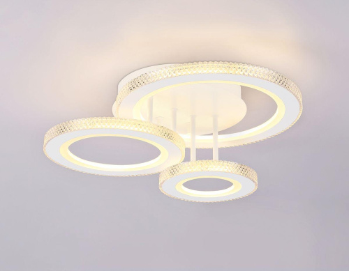 Потолочная светодиодная люстра Ambrella light Acrylica Original FA8867 Потолочная светодиодная люстра Ambrella light Acrylica Original FA8867