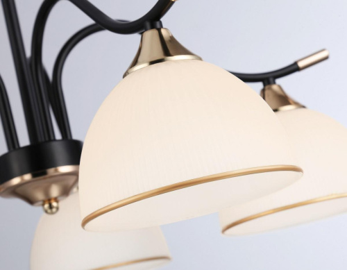 Потолочная люстра Ambrella light Traditional Modern TR3162 Потолочная люстра Ambrella light Traditional Modern TR3162