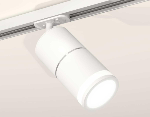 Комплект трекового светильника Ambrella light Track System XT (A2536, C7401, A2070, C7401, N7120) XT7401003 Комплект трекового светильника Ambrella light Track System XT (A2536, C7401, A2070, C7401, N7120) XT7401003