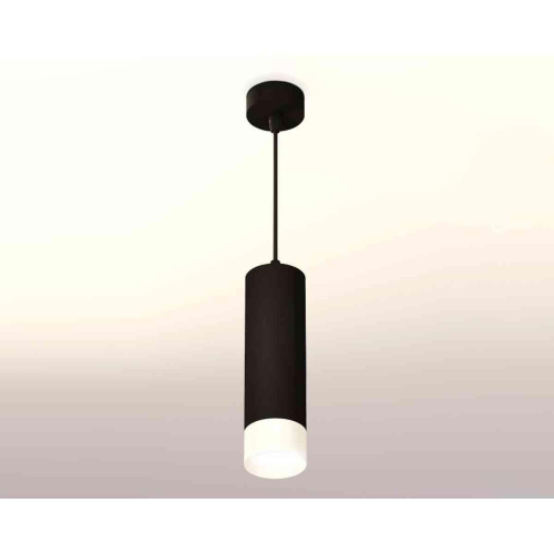 Комплект подвесного светильника Ambrella light Techno Spot XP7456004 SBK/FR черный песок/белый матовый (A2311, C7456, N7170) Комплект подвесного светильника Ambrella light Techno Spot XP7456004 SBK/FR черный песок/белый матовый (A2311, C7456, N7170)