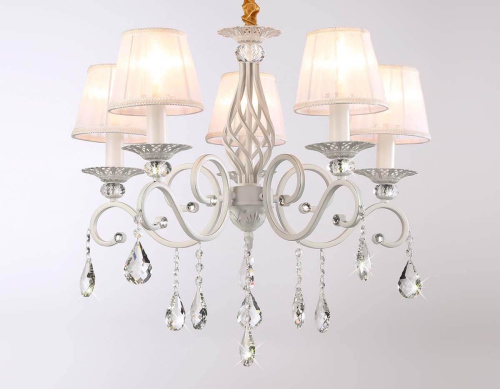 Подвесная люстра Ambrella light Traditional TR4547 Подвесная люстра Ambrella light Traditional TR4547