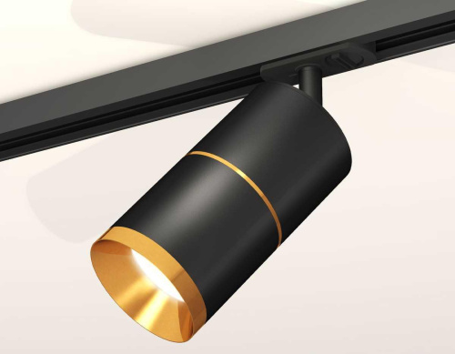 Комплект трекового светильника Ambrella light Track System XT (A2537, C7402, A2072, C7402, N7034) XT7402030 Комплект трекового светильника Ambrella light Track System XT (A2537, C7402, A2072, C7402, N7034) XT7402030