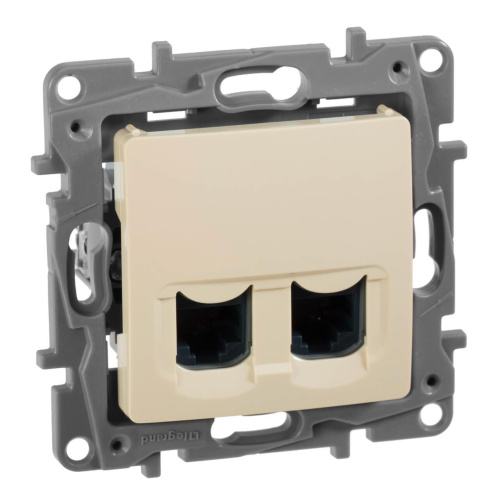 Розетка компьютерная 2хRJ45 Legrand Etika 5 кат UTP слоновая кость 672355 Розетка компьютерная 2хRJ45 Legrand Etika 5 кат UTP слоновая кость 672355