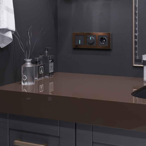 Рамка на 3 поста коричневый алюминий Werkel W0031714 4690389158193 Рамка на 3 поста коричневый алюминий Werkel W0031714 4690389158193