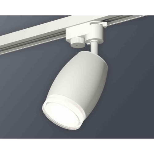 Комплект трекового светильника Ambrella light Track System XT1122004 SWH/FR/CL белый песок/белый матовый/прозрачный (A2520, C1122, N7160) Комплект трекового светильника Ambrella light Track System XT1122004 SWH/FR/CL белый песок/белый матовый/прозрачный (A2520, C1122, N7160)