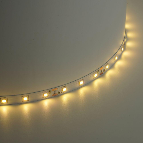 Светодиодная лента Saffit 6W/m 60LED/m 2835SMD теплый белый 5М SST01 55237 Светодиодная лента Saffit 6W/m 60LED/m 2835SMD теплый белый 5М SST01 55237