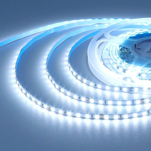 Светодиодная лента Apeyron 12W/m 180Led/m 2835SMD холодный белый 5M 00-425 Светодиодная лента Apeyron 12W/m 180Led/m 2835SMD холодный белый 5M 00-425