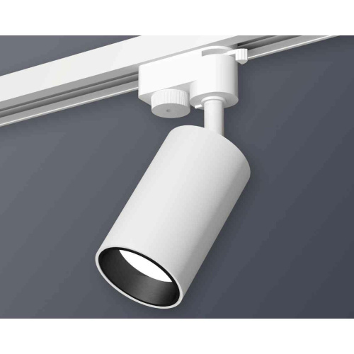 Комплект трекового светильника Ambrella light Track System XT6322021 SWH/SBK белый песок/черный песок (A2520, C6322, N6111) Комплект трекового светильника Ambrella light Track System XT6322021 SWH/SBK белый песок/черный песок (A2520, C6322, N6111)