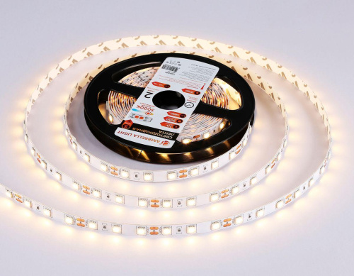 Светодиодная лента Ambrella Light 14,4W/m 60LED/m 5050SMD теплый белый 5M GS4001 Светодиодная лента Ambrella Light 14,4W/m 60LED/m 5050SMD теплый белый 5M GS4001