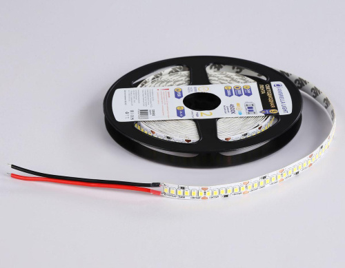 Светодиодная лента Ambrella Light 22W/m 240LED/m 2835SMD дневной белый 5M GS3502 Светодиодная лента Ambrella Light 22W/m 240LED/m 2835SMD дневной белый 5M GS3502