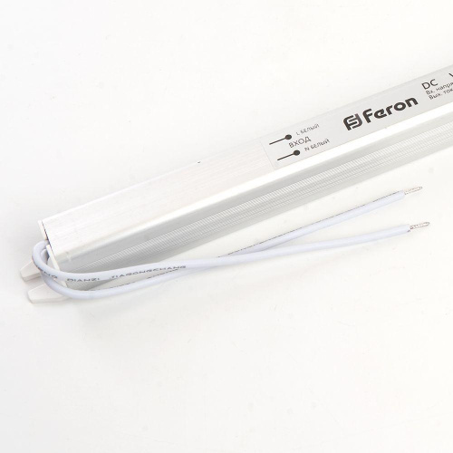 Блок питания для светодиодной ленты Feron LB001 24V 72W IP20 3A 48741 Блок питания для светодиодной ленты Feron LB001 24V 72W IP20 3A 48741