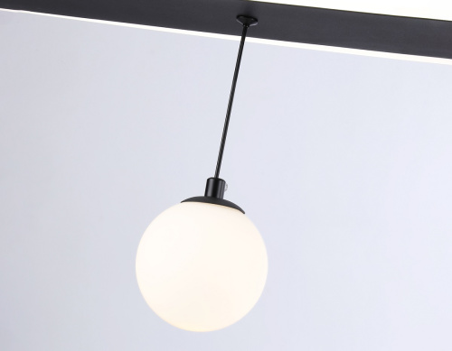 Потолочный светодиодный светильник Ambrella light Comfort LineTech FL66202