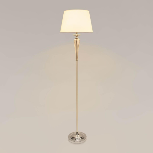 Торшер Bogates Olenna 01105/1 белый Торшер Bogates Olenna 01105/1 белый