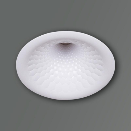 Точечный светильник Reluce 81120-9.0-001 LED5W WT Точечный светильник Reluce 81120-9.0-001 LED5W WT
