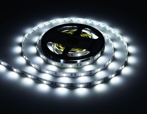 Светодиодная лента Ambrella Light 7,2W/m 30LED/m 5050SMD холодный белый 5M GS1803 Светодиодная лента Ambrella Light 7,2W/m 30LED/m 5050SMD холодный белый 5M GS1803