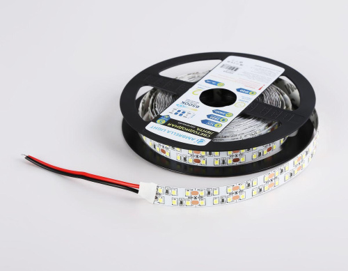 Светодиодная лента Ambrella Light 24W/m 240LED/m 2835SMD холодный белый 5M GS1703 Светодиодная лента Ambrella Light 24W/m 240LED/m 2835SMD холодный белый 5M GS1703