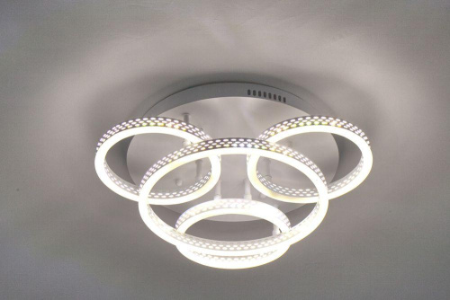 Потолочная светодиодная люстра Escada 10240/4LED Потолочная светодиодная люстра Escada 10240/4LED