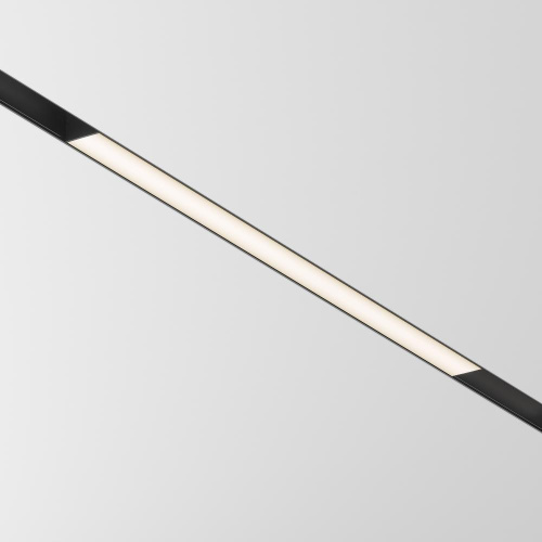 Трековый светодиодный светильник для магнитного шинопровода Maytoni Track lamps TR012-2-20W3K-B Трековый светодиодный светильник для магнитного шинопровода Maytoni Track lamps TR012-2-20W3K-B