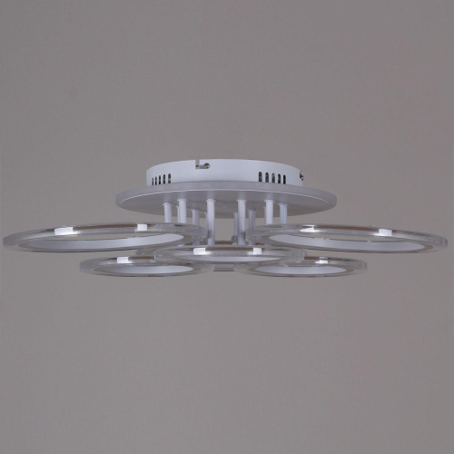 Потолочная светодиодная люстра Reluce 09812-3.3-3+3A WH (RGB) Потолочная светодиодная люстра Reluce 09812-3.3-3+3A WH (RGB)