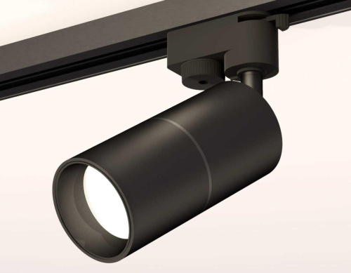 Комплект трекового светильника Ambrella light Track System XT (A2521, C6302, A2061, C6302, N6111) XT6302010 Комплект трекового светильника Ambrella light Track System XT (A2521, C6302, A2061, C6302, N6111) XT6302010