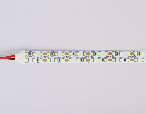 Светодиодная лента Ambrella Light 24W/m 240LED/m 2835SMD холодный белый 5M GS1703 Светодиодная лента Ambrella Light 24W/m 240LED/m 2835SMD холодный белый 5M GS1703