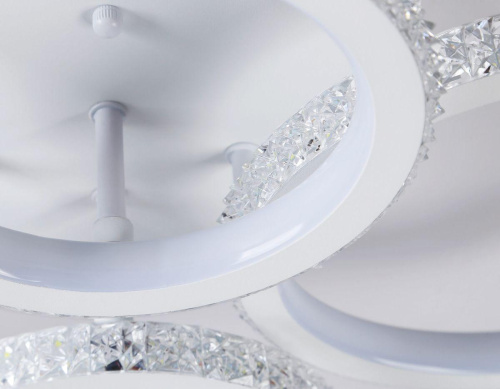 Потолочная светодиодная люстра Ambrella light Acrylica Original FA9524 Потолочная светодиодная люстра Ambrella light Acrylica Original FA9524