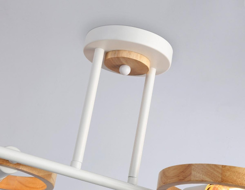 Потолочная люстра Ambrella light Traditional TR8247 Потолочная люстра Ambrella light Traditional TR8247
