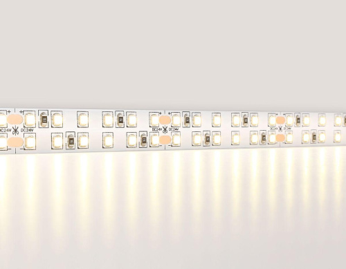 Светодиодная лента Ambrella Light 24W/m 240LED/m 2835SMD дневной белый 5M GS3702 Светодиодная лента Ambrella Light 24W/m 240LED/m 2835SMD дневной белый 5M GS3702