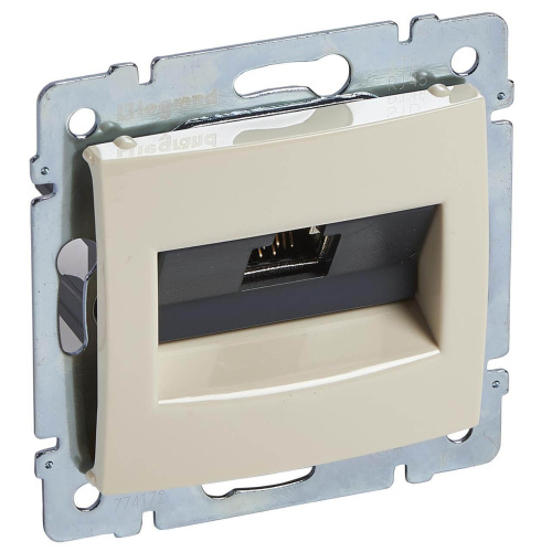 Розетка компьютерная RJ45 Legrand Galea Valena STP 10 GIGA слоновая кость 774172 Розетка компьютерная RJ45 Legrand Galea Valena STP 10 GIGA слоновая кость 774172