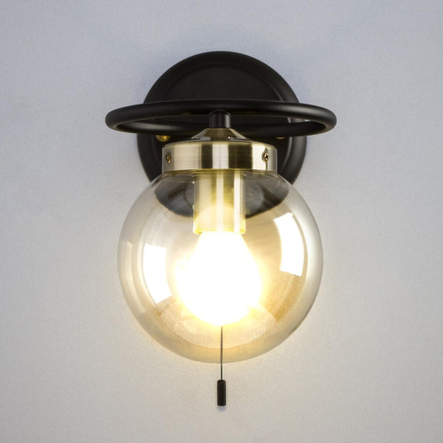 Бра Eurosvet 70104/1 черный Бра Eurosvet 70104/1 черный