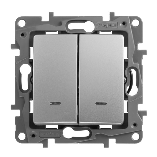 Выключатель двухклавишный Legrand Etika с подсветкой 10A 250V алюминий 672404 Выключатель двухклавишный Legrand Etika с подсветкой 10A 250V алюминий 672404