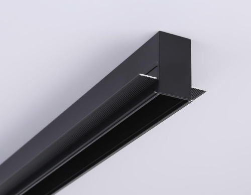 Шинопровод встраиваемый Ambrella Light Track System Magnetic 220V GL1012 Шинопровод встраиваемый Ambrella Light Track System Magnetic 220V GL1012